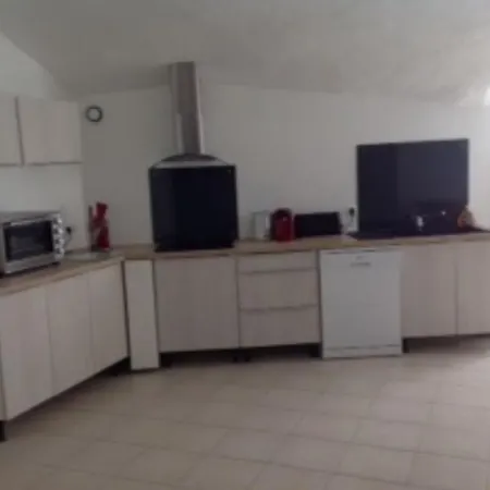 De L'eglise Apartman