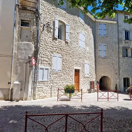 De L'eglise Apartman