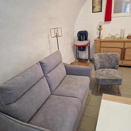 De L'eglise Apartman *